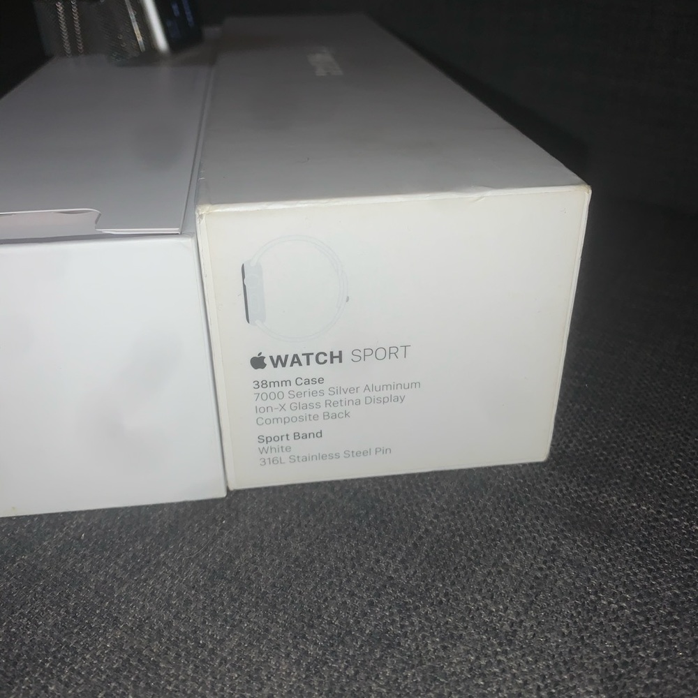 Apple Watch - Picture 7 of 7